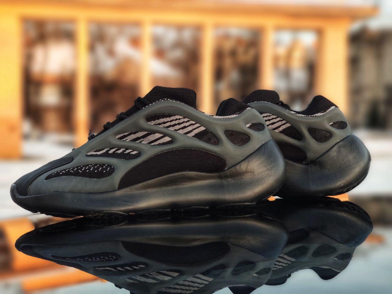 

Чоловічі кросівки Adidas Yeezy Boost 700 V3 Alvah (Адідас ізі Буст) 42 (26,5 см), Жёлтый