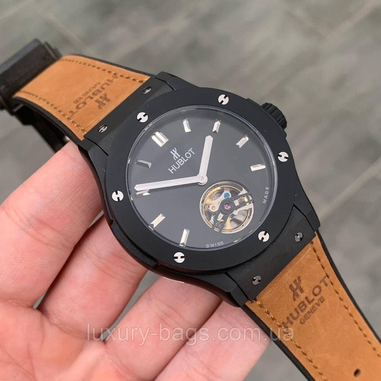 

Часы наручные Hublot Classic Fusion Tourbillon