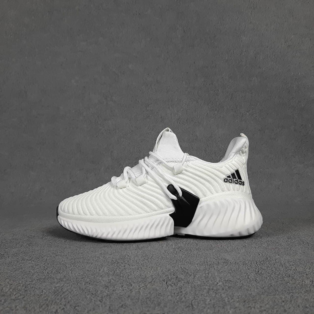 

Adidas Alphabounce Instinct белые 40, 25.5, Белый