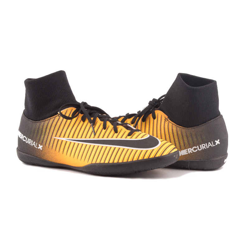 

Шорти Nike MercurialX Victory VI DF IC Junior