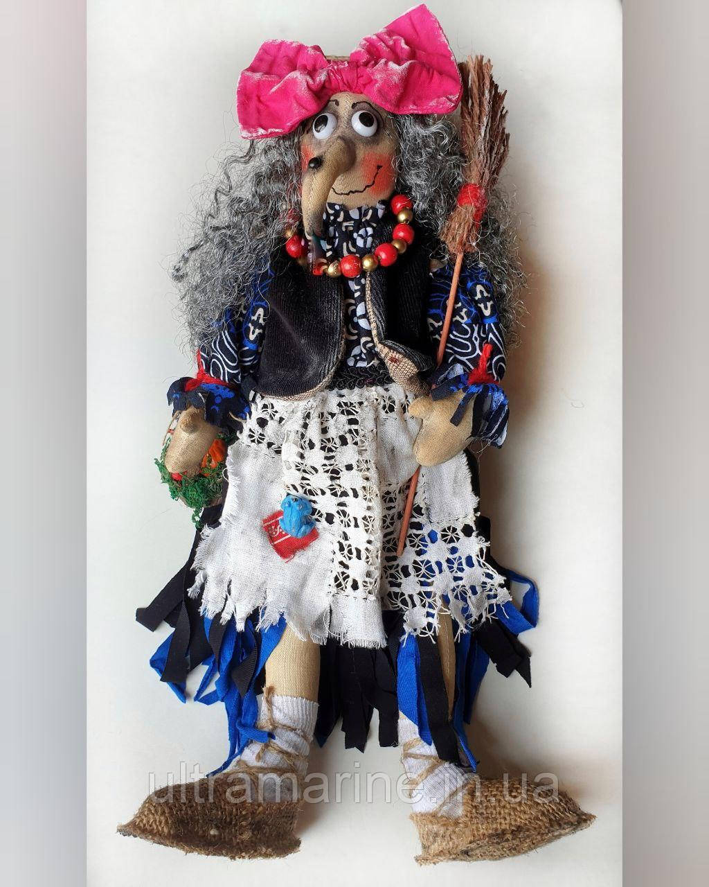 Кукла "Баба Яга с метлой" - оберег ручной работы (40х15 см) хендмейд  игрушка-сувенир на подарок или для дома, цена 490 грн - Prom.ua  (ID#1394202971)
