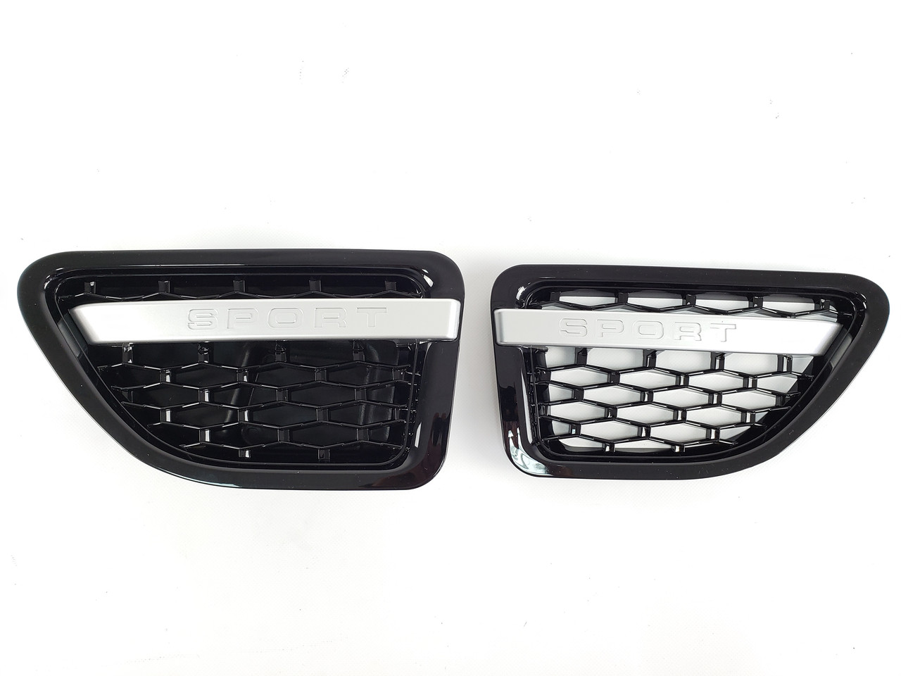

Жабры в крылья Range Rover Sport 2005-2009год full black silver bar