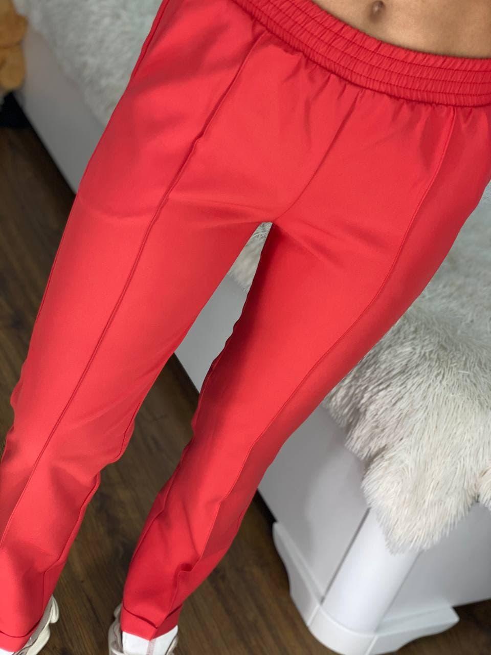 Классические женские красные штаны