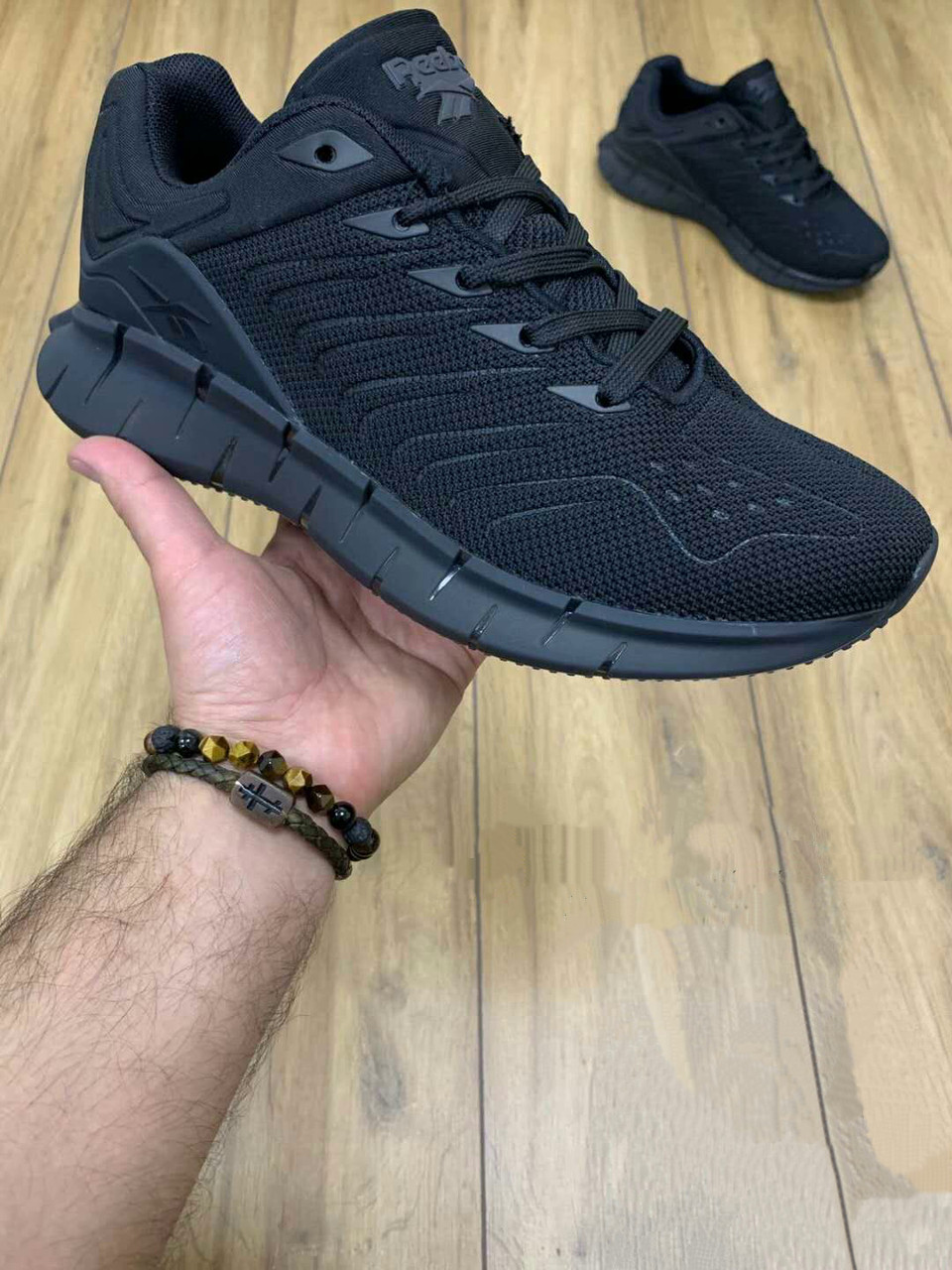 

Чоловічі кросівки Reebok Zig Kinetica Black, Черный