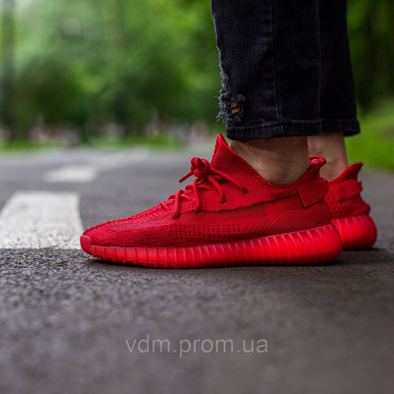 

Кроссовки женские Adidas Yeezy Boost 700 в стиле Адидас Изи Буст, текстиль, код IN-431. Красные, Красный