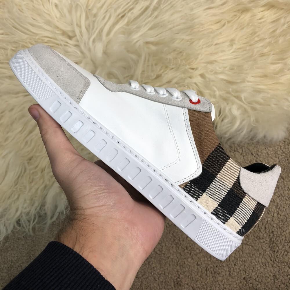 

Burberry House Check Sneakers Optic White