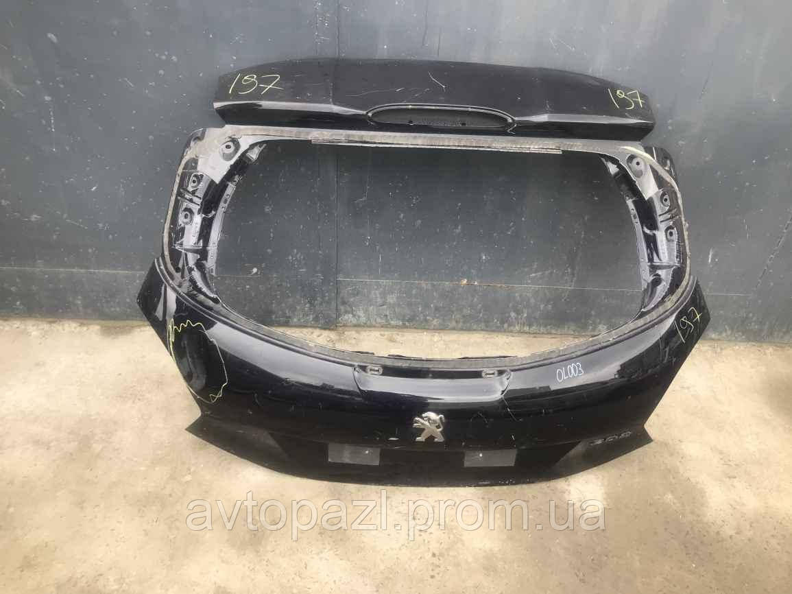 

LD0197 981068218 Крышка багажника Peugeot/Citroen 208 12- дефект www.avtopazl.com.ua