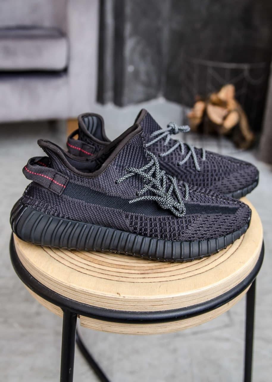 

Мужские кроссовки Adidas Yeezy Boost 350 v2 Black Reflective laces / Адидас Изи Буст 350 в2 Черные 41, Черный