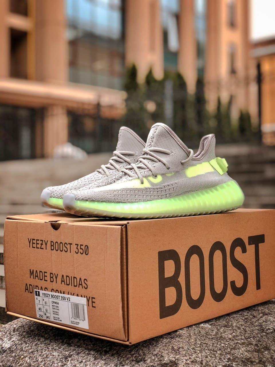 

Женские кроссовки Adidas Yeezy Boost 350 v2 Grey Light Green / Адидас Изи Буст 350 в2 Серый Салатовый 39