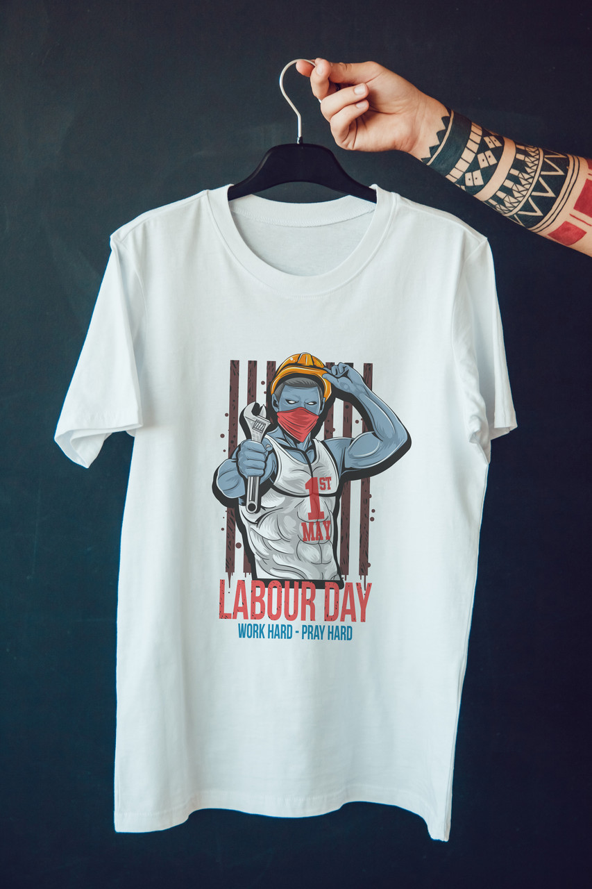 

Белая Мужская футболка с принтом Labour Day XL