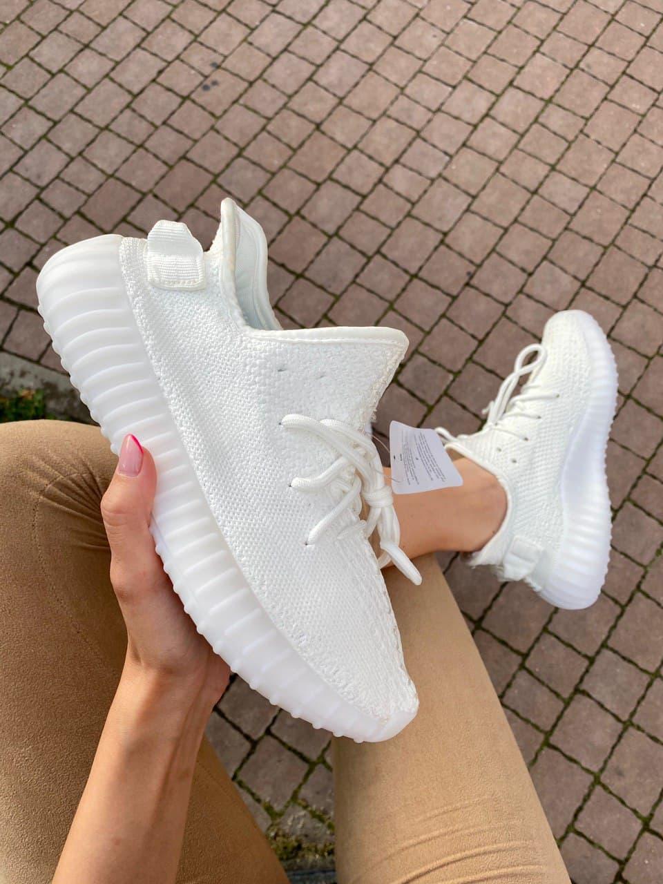 

Мужские кроссовки Adidas Yeezy Boost 350 v2 White / Адидас Изи Буст 350 в2 Белые 43, Белый