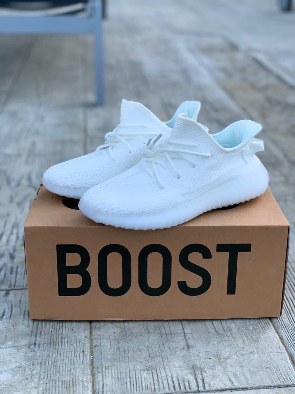 

Мужские кроссовки Adidas Yeezy Boost 350 v2 White / Адидас Изи Буст 350 в2 Белые 45, Белый