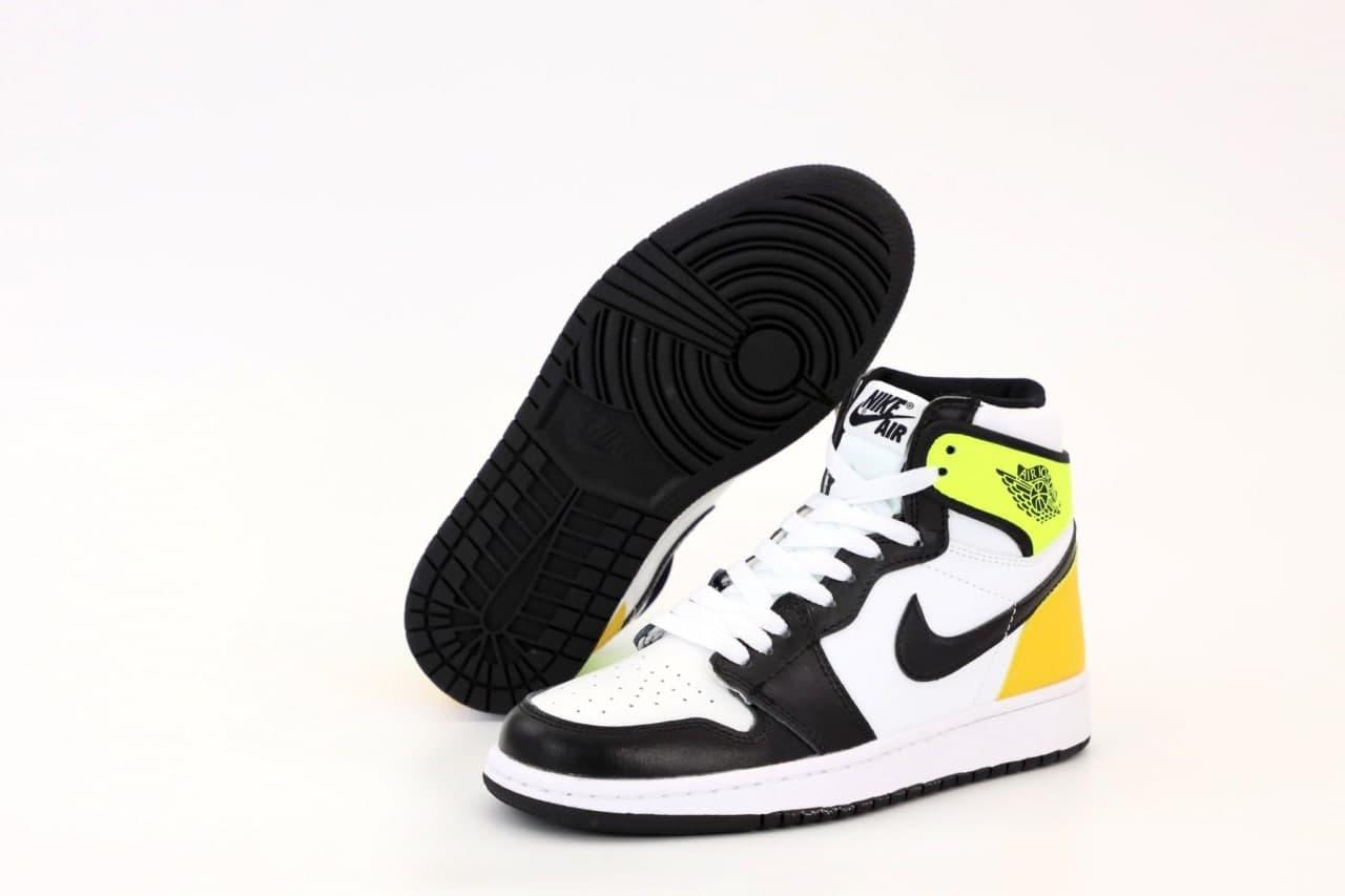 

Женские Кроссовки Nike Air Jordan 1 Retro White Black Yellow / Найк Аир Джордан 1 Ретро Белый Черный Желтый 40, Разные цвета