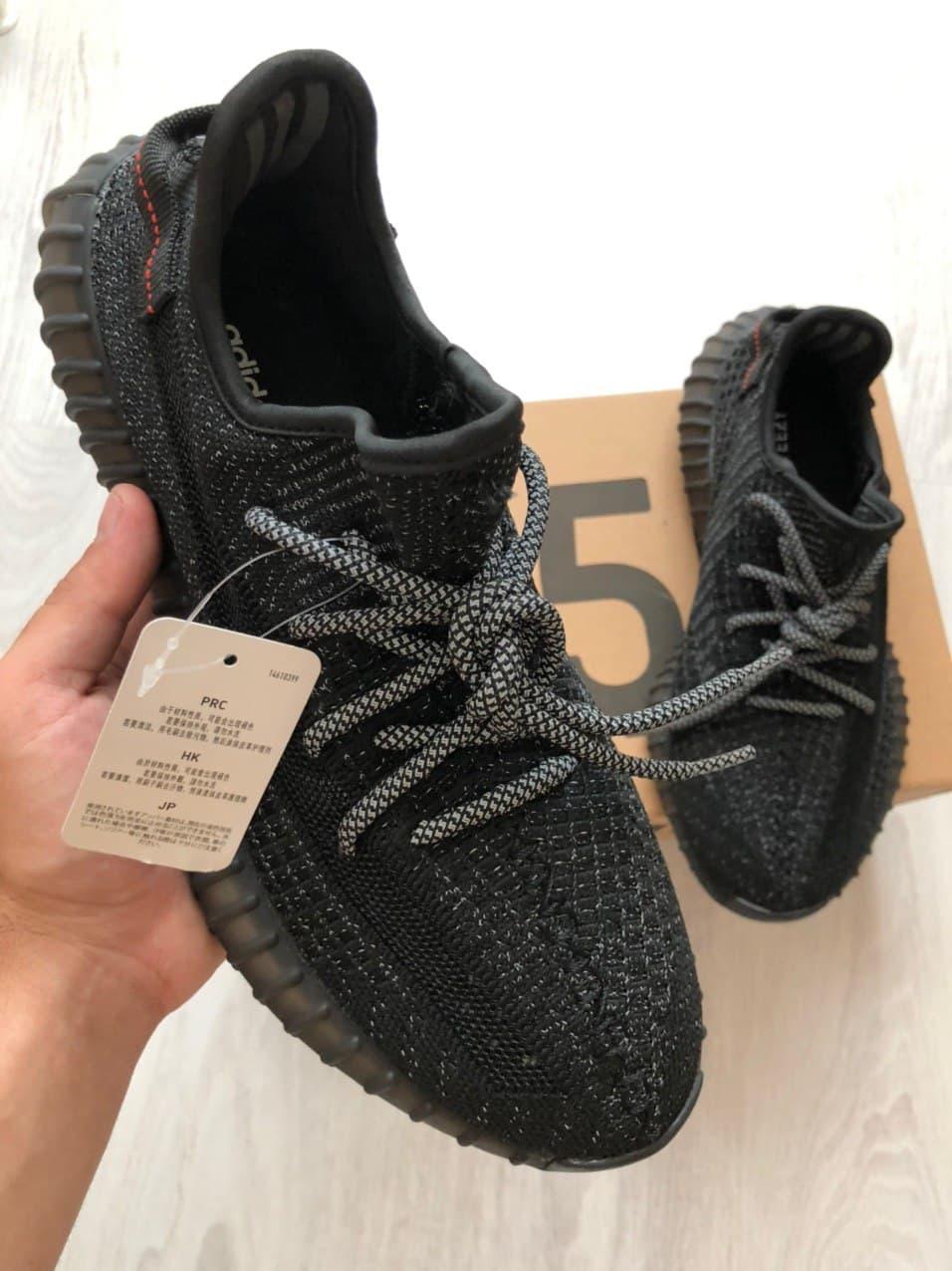 

Мужские кроссовки Adidas Yeezy Boost 350 v2 Black Static / Адидас Изи Буст 350 в2 Черные Рефлективные 41, Черный