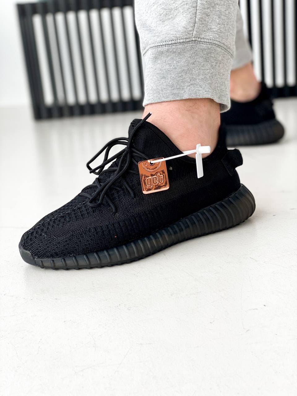 

Женские кроссовки Adidas Yeezy Boost 350 v2 Black / Адидас Изи Буст 350 в2 Черные 38, Черный