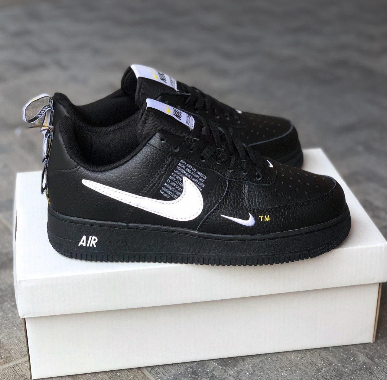 

Женские кроссовки Nike Air Force 1 07 Lv8 Ultra Black / Найк Аир Форс 1 07 Лв8 Ультра Черные, Черный