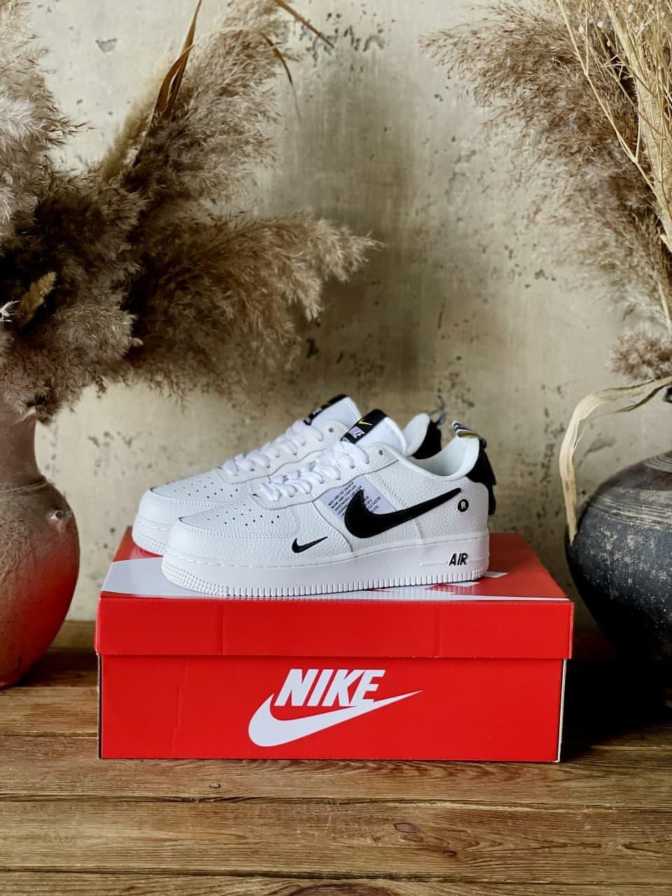 

Мужские кроссовки Nike Air Force 1 07 Lv8 Ultra White / Найк Аир Форс 1 07 Лв8 Ультра Белые 44, Белый