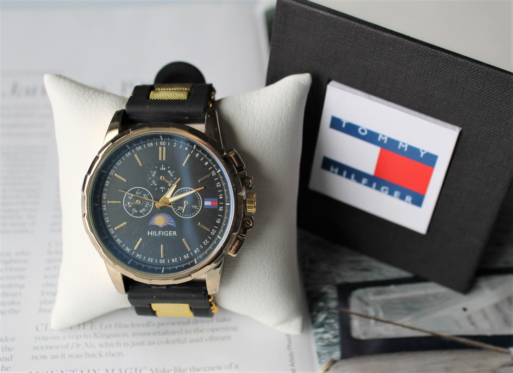 

Мужские часы с силиконовым ремешком Tommy Hilfiger black&gold