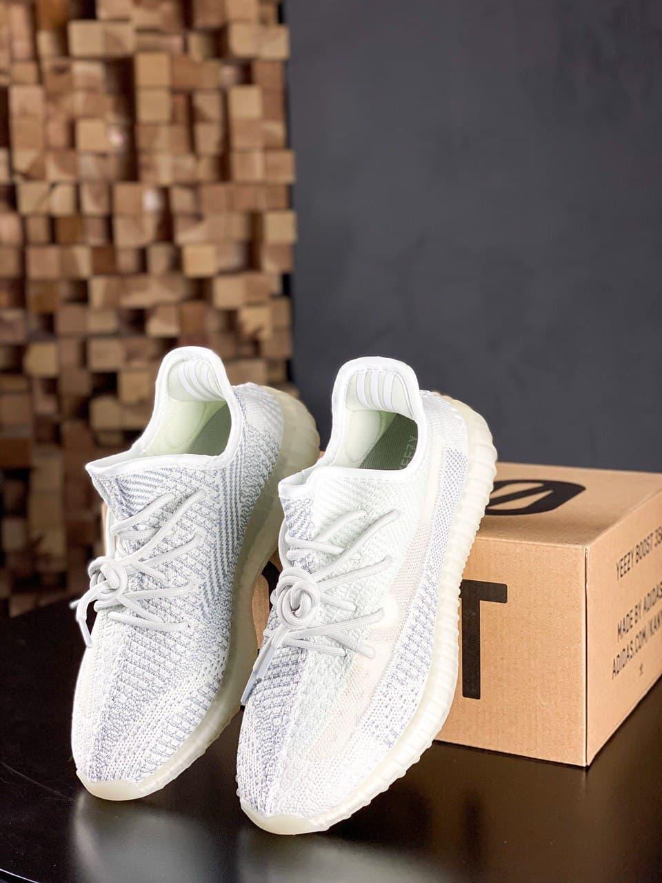 

Мужские кроссовки Adidas Yeezy Boost 350 v2 Cloud White Reflective / Адидас Изи Буст 350 в2 Белые Рефлективные 45, Белый