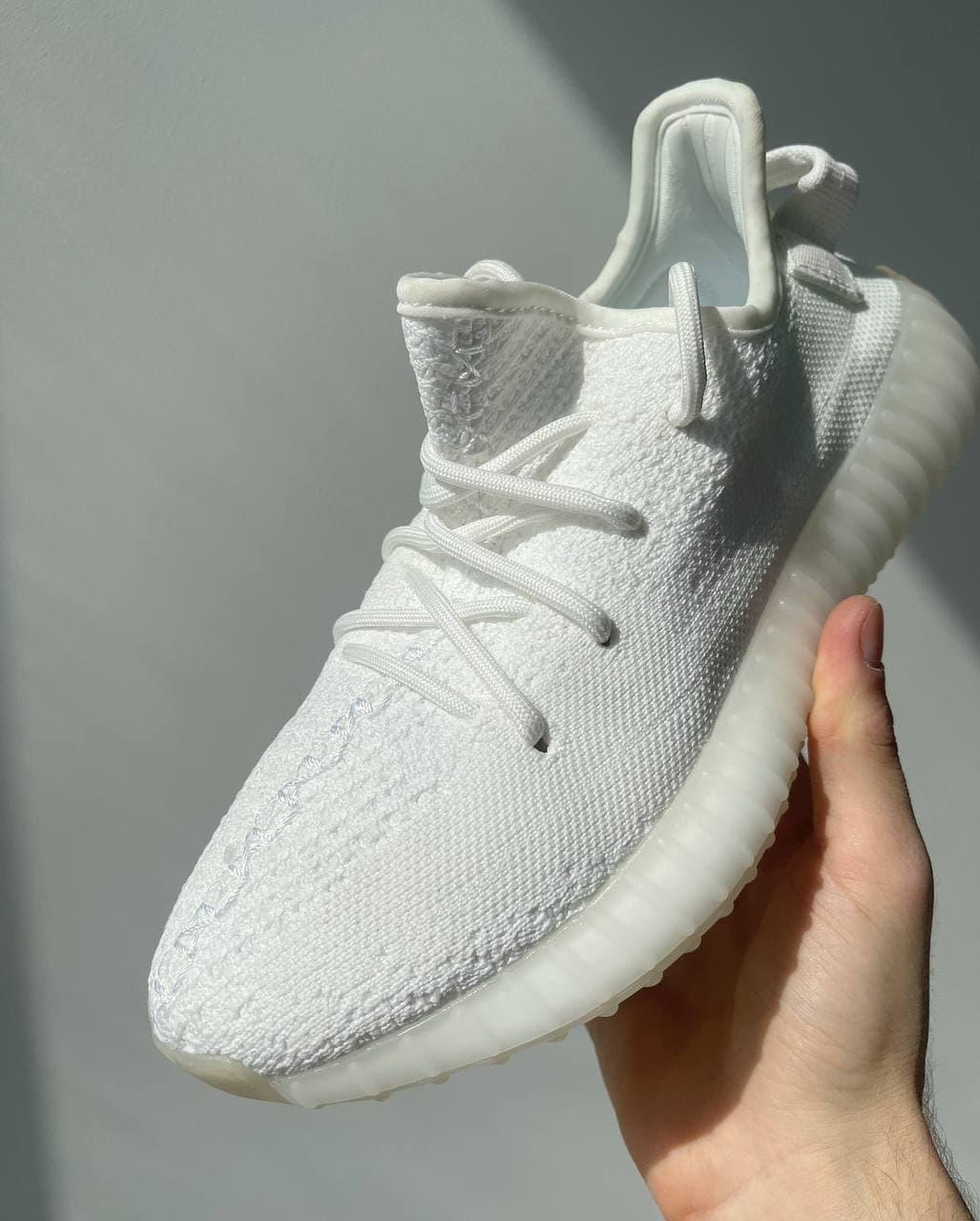 

Мужские кроссовки Adidas Yeezy Boost 350 v2 White / Адидас Изи Буст 350 в2 Белые, Белый