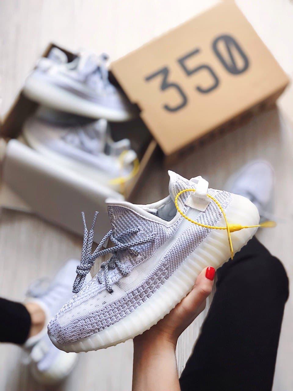 

Мужские кроссовки Adidas Yeezy Boost 350 v2 Static Reflective / Адидас Изи Буст 350 в2 Рефлективные 45, Светло-серый