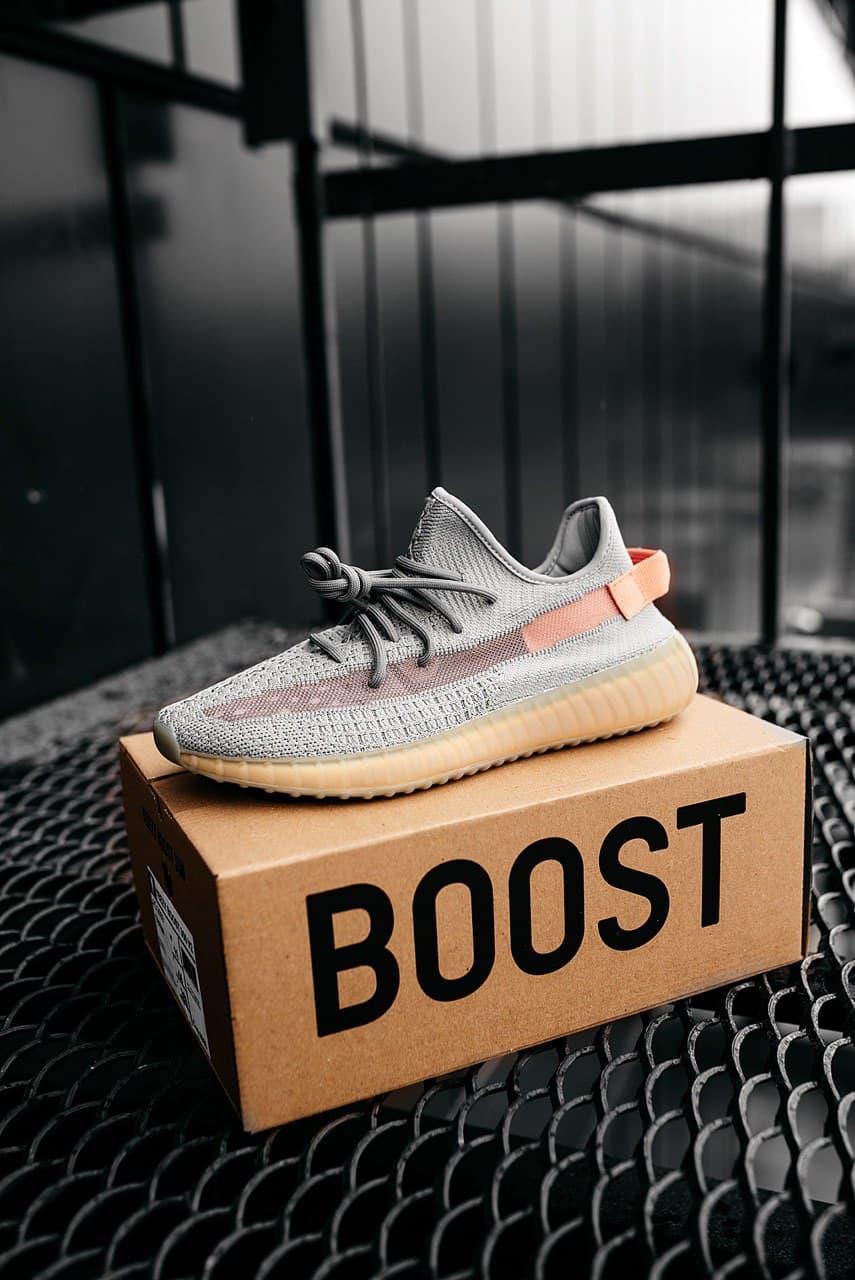 

Женские кроссовки Adidas Yeezy Boost 350 v2 True Form Grey / Адидас Изи Буст 350 в2 Серые 39, Серый