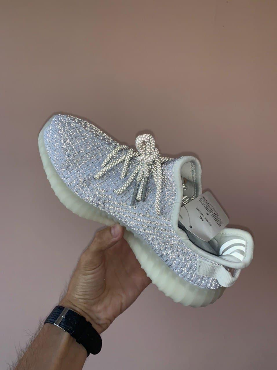 

Женские кроссовки Adidas Yeezy Boost 350 v2 Static Reflective / Адидас Изи Буст 350 в2 Рефлективные 38, Светло-серый