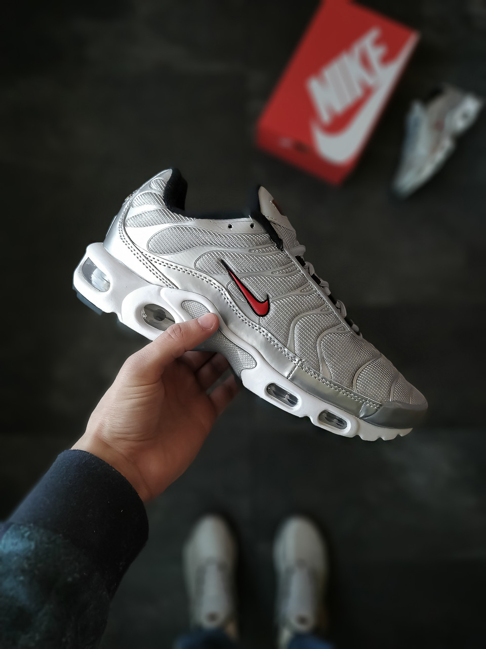 

Мужские кроссовки Nike Air Max Plus TN Серые 46, Серыей;серебристый