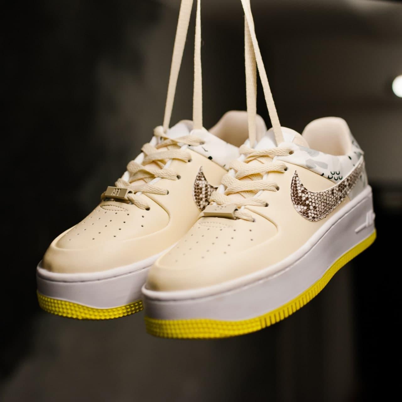 

Женские кроссовки Nike Air Force Sage Beige / Найк Аир Форс Сейдж Бежевые 39, Бежевый