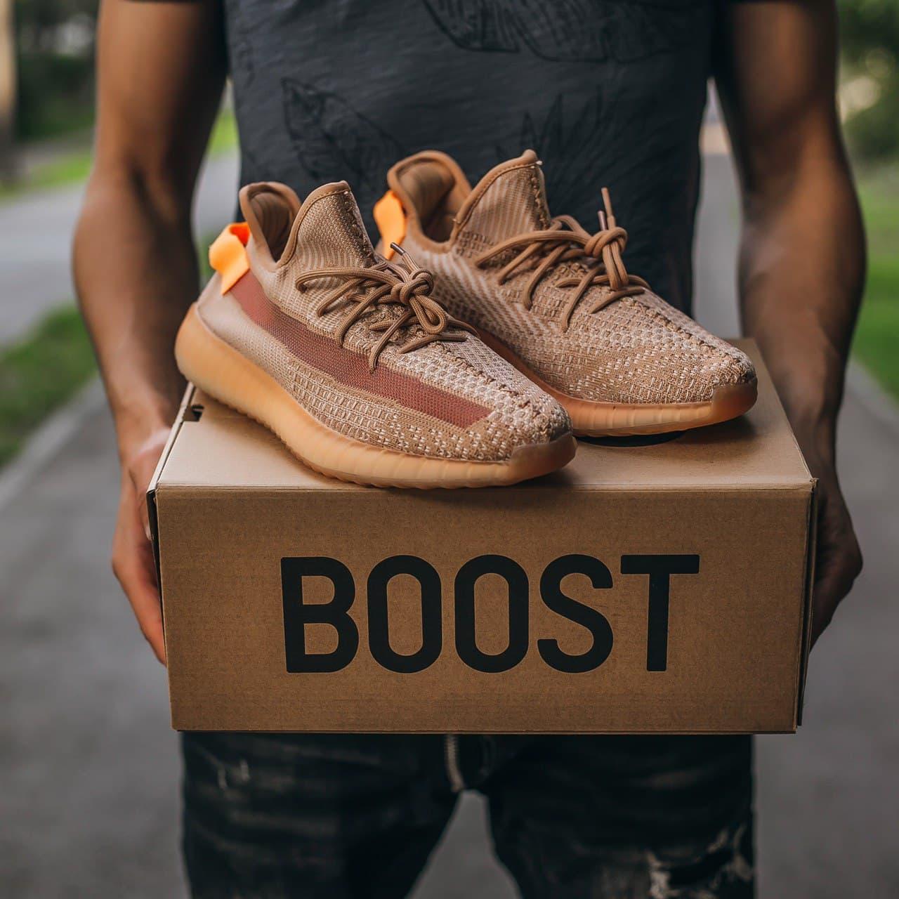 

Мужские кроссовки Adidas Yeezy Boost 350 v2 Clay / Адидас Изи Буст 350 в2 Песочные 45, Песочный