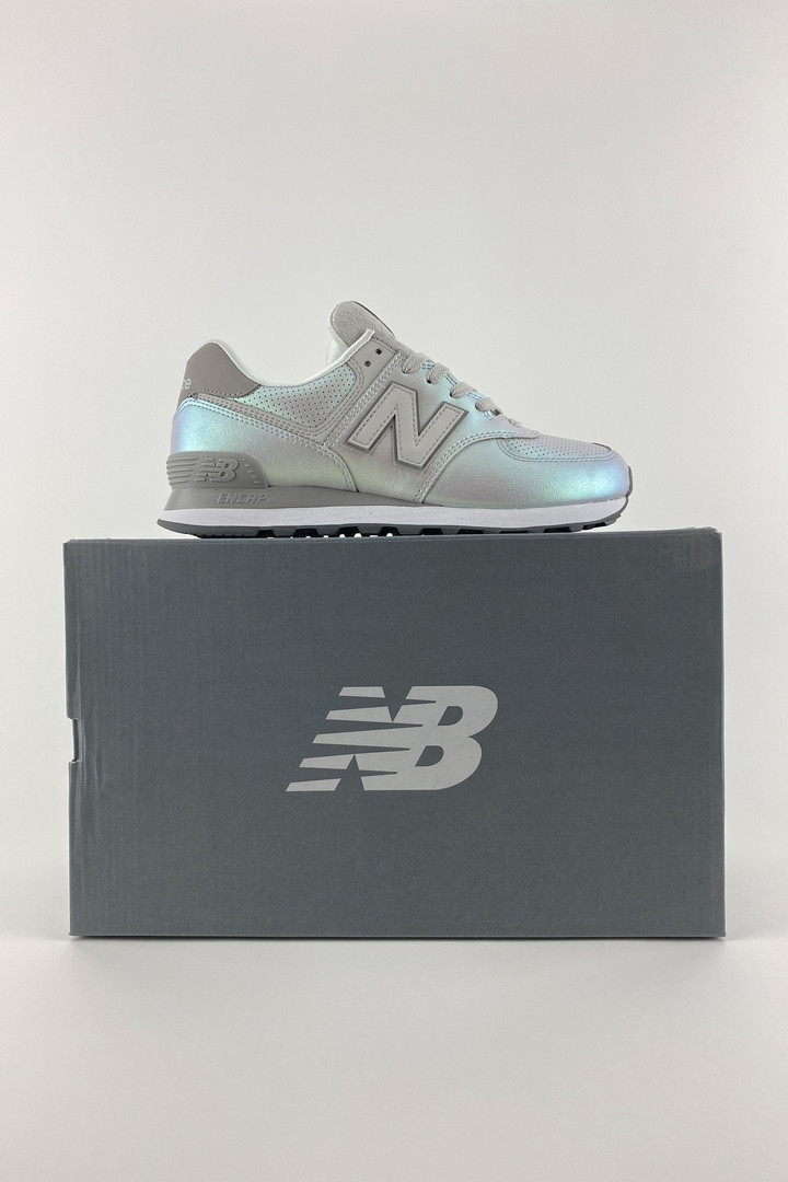 

New Balance женские демисезонные серые кроссовки на шнурках. Весенние женские кожаные кроссы, Серебристый