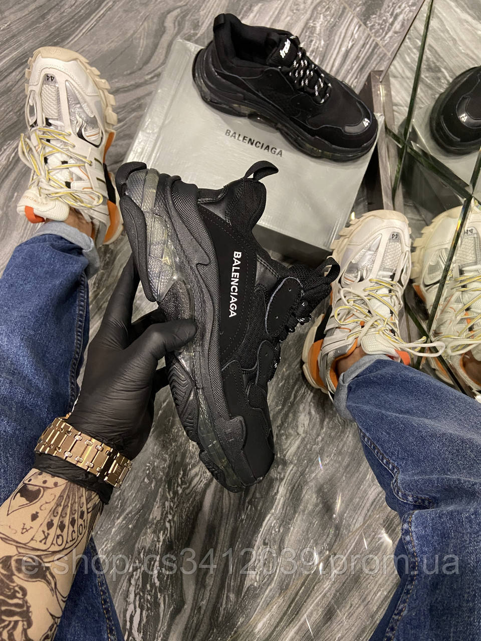 

Balenciaga Triple S Clear Sole Black (Черный)36|37|38|39|40|41| -Наличие уточняйте