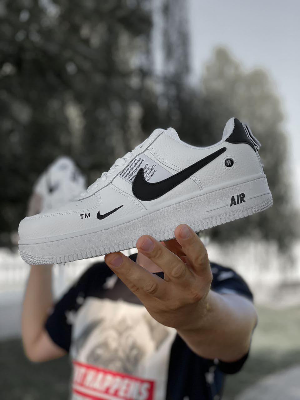 

Мужские кроссовки Nike Air Force 1 07 Lv8 Ultra White / Найк Аир Форс 1 07 Лв8 Ультра Белые 42, Белый