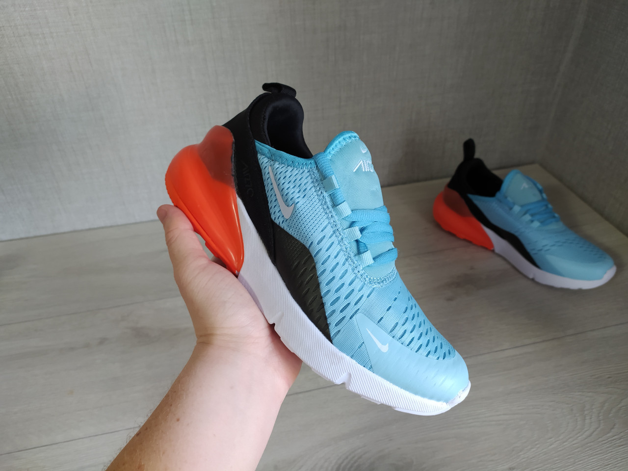 

Женские кроссовки Nike Air Max 270 бирюзовые Найк, Голубой