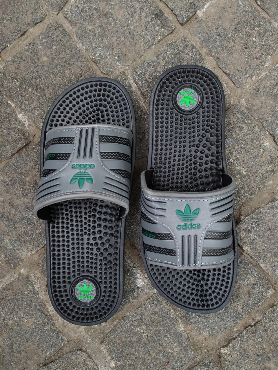 

Мужские шлепанцы Adidas (массажные)адидас 45, Серый