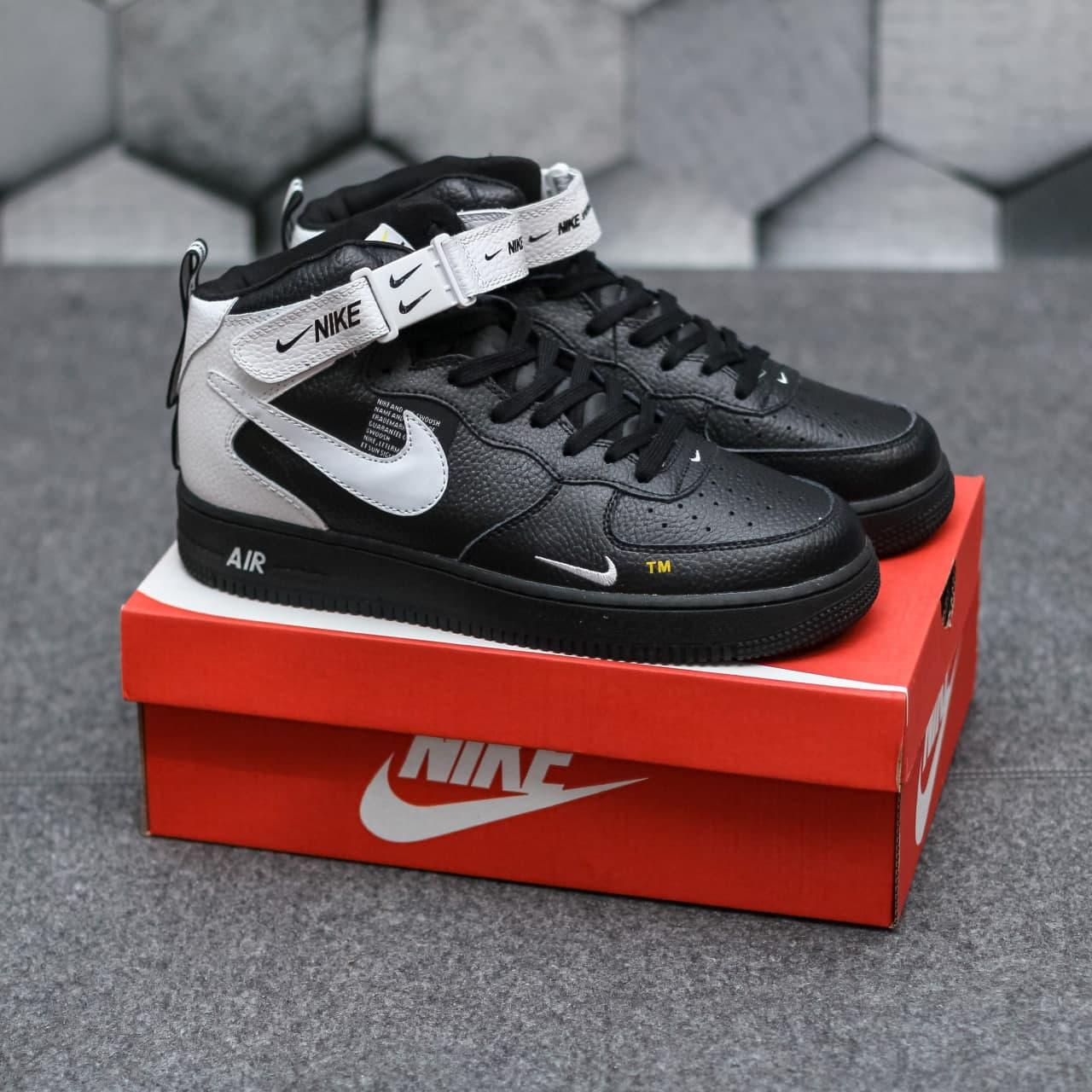 

Мужские кроссовки Nike Air Force 1 07 Lv8 Ultra Hight Black White / Найк Аир Форс 1 07 Высокие Черные Белые, Черно-белый