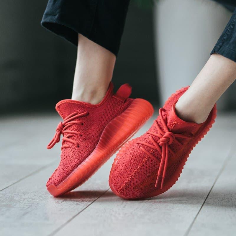 

Женские кроссовки Adidas Yeezy Boost 350 v2 Red / Адидас Изи Буст 350 в2 Красные 37, Красный