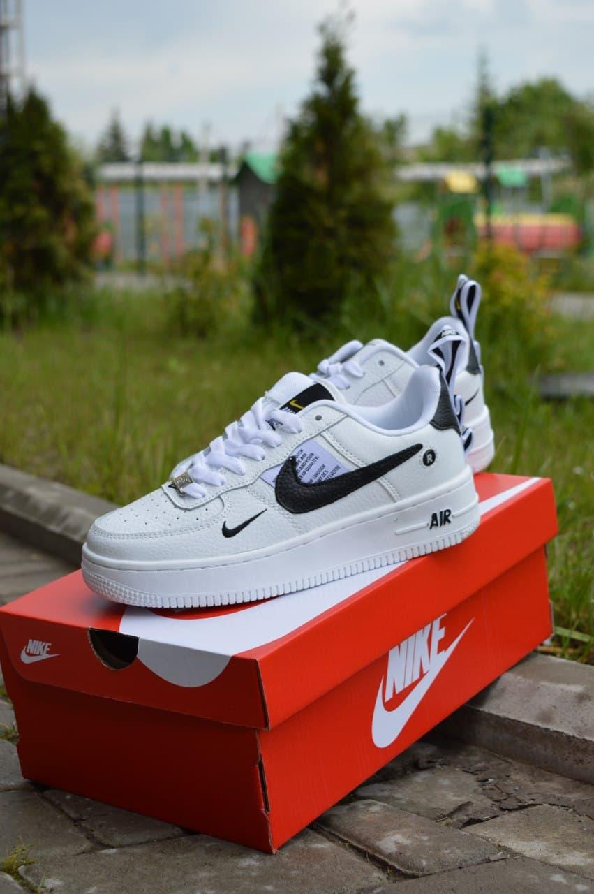 

Мужские кроссовки Nike Air Force 1 07 Lv8 Ultra White / Найк Аир Форс 1 07 Лв8 Ультра Белые 45, Белый