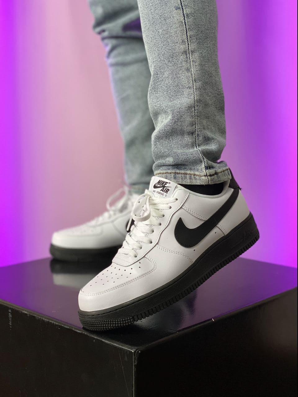 

Мужские кроссовки Nike Air Force 1 White Black / Найк Аир Форс Белый Черный 45