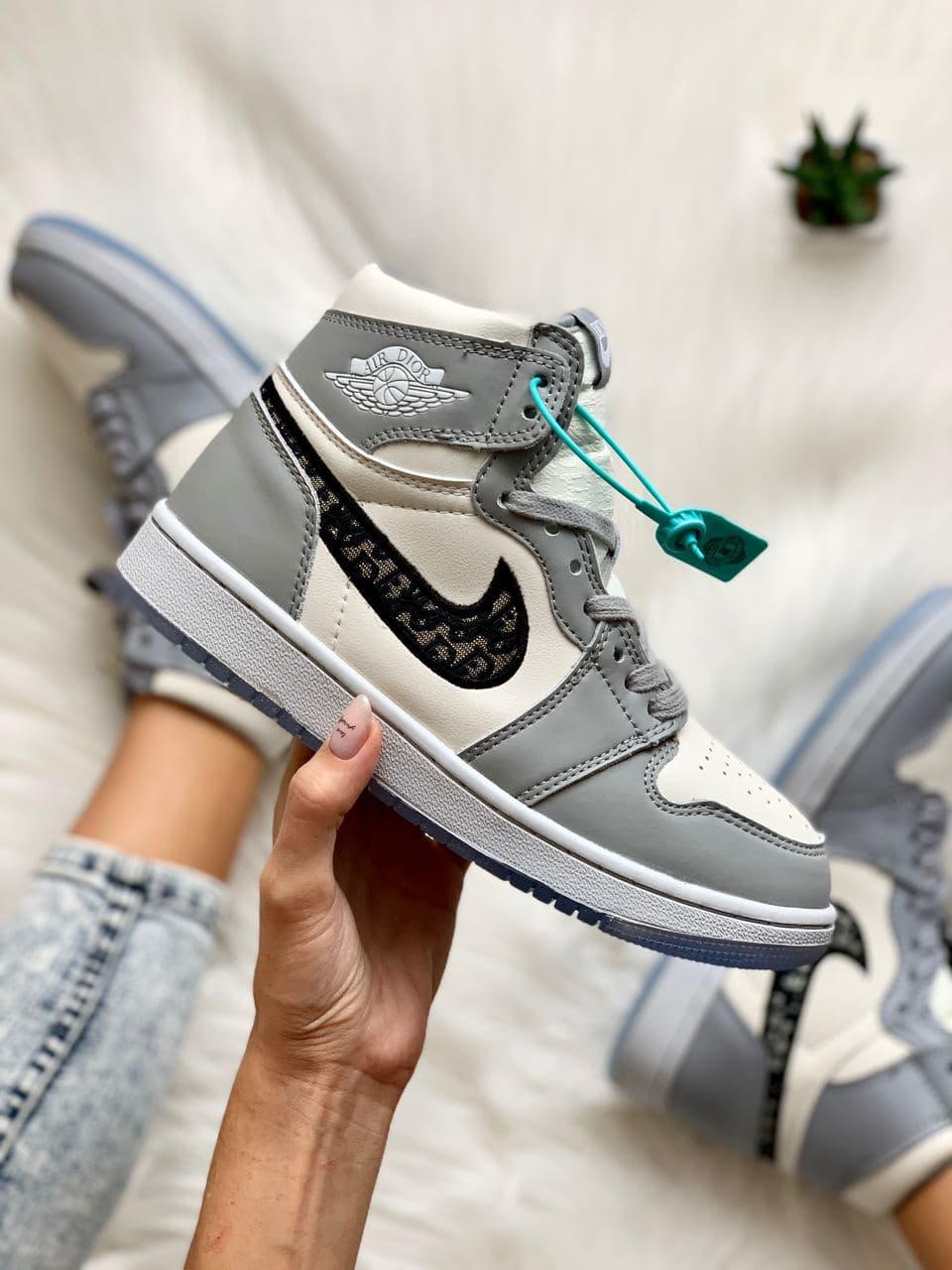 

Мужские кроссовки Nike Air Jordan Retro 1 x Dior Grey White / Найк Аир Джордан Ретро 1 Диор Серые Белые 45, Серый