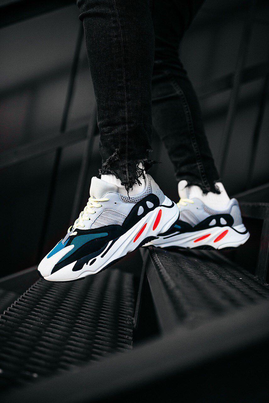 

Мужские кроссовки Adidas Yeezy Boost 700 v2 Wave Runner Solid / Адидас Изи 700 в2 Вейв Ранер 43, Разные цвета