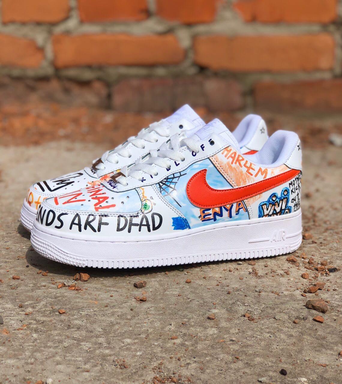 

Женские кроссовки Nike Air Force Graffiti Harlem White / Найк Аир Форс Граффити Белые, Белый
