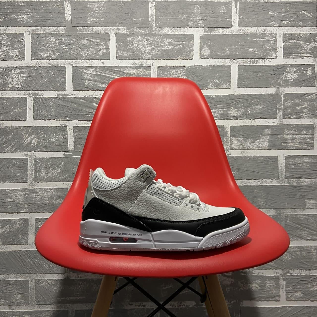 

Мужские Кроссовки Nike Air Jordan Retro 3 White Black / Найк Аир Джордан Ретро 3 Белый Черный, Черно-белый