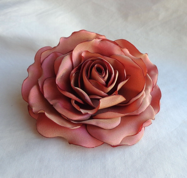 Брошка квітка з тканини ручної роботи "Троянда кармінові" -купити-в інтернет-магазині AnnaRose