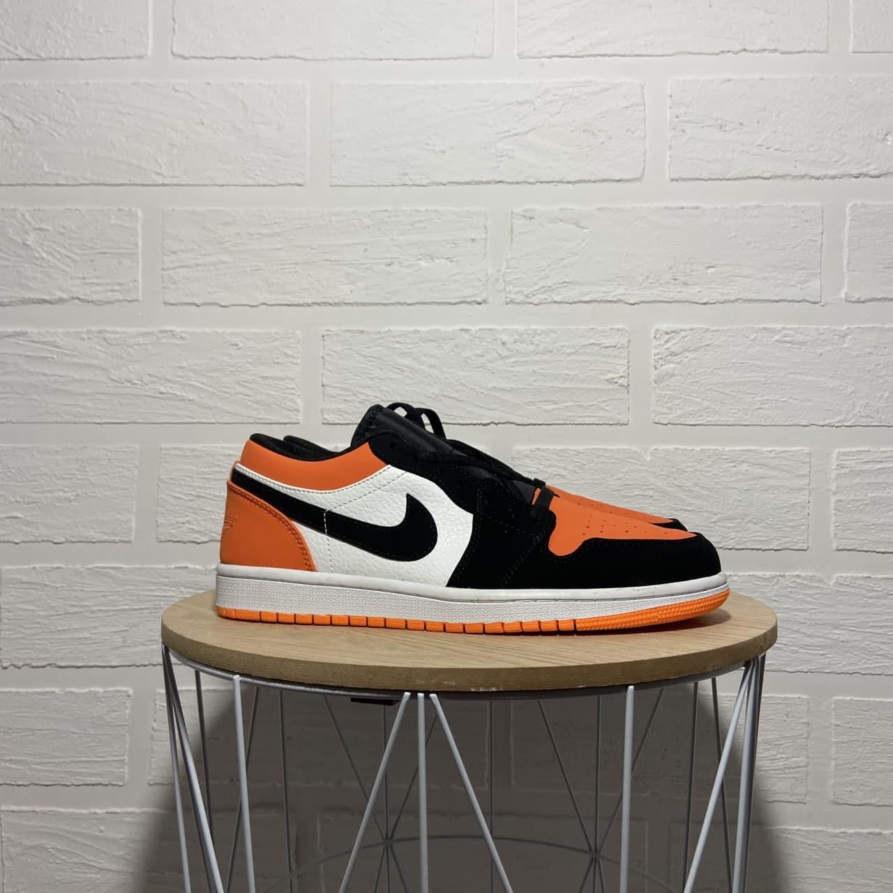 

Мужские Кроссовки Nike Air Jordan Retro 1 Low Orange Black / Найк Аир Джордан Ретро 1 Лоу Оранжевый Черный 43, Разные цвета