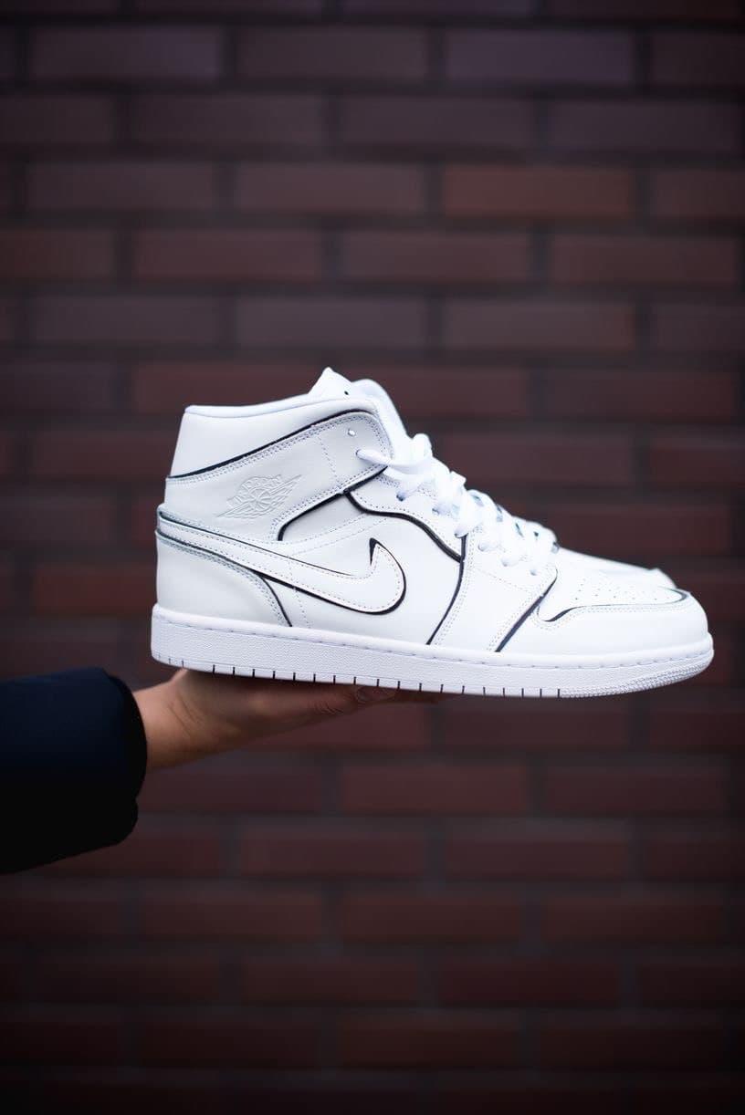 

Мужские кроссовки Nike Air Jordan Retro 1 White Reflective / Найк Аир Джордан Ретро 1 Белые Рефлективные 41, Белый