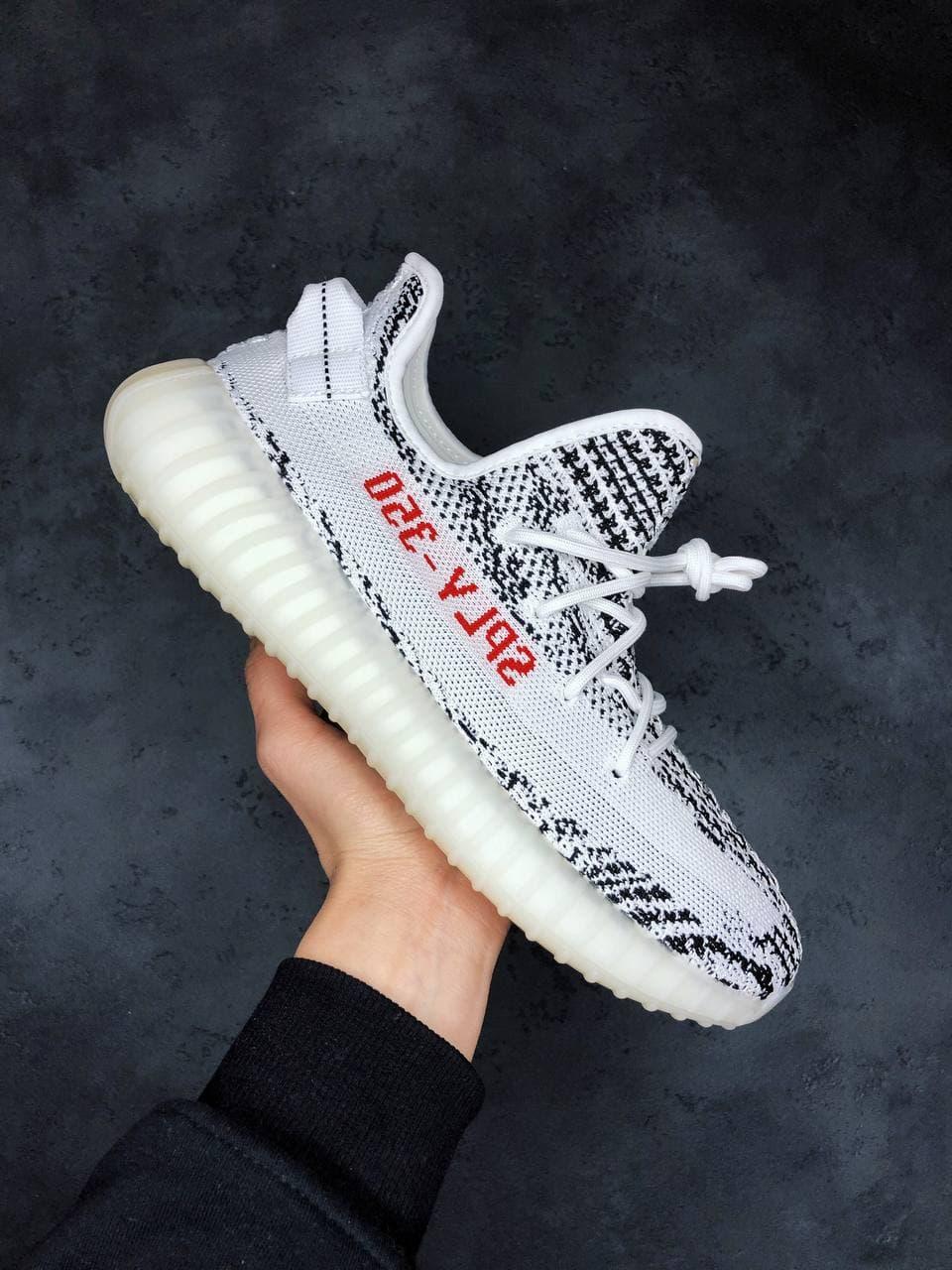 

Мужские кроссовки Adidas Yeezy Boost 350 v2 Zebra White Black / Адидас Изи Буст 350 в2 Айс Белые Черные 43, Черно-белый