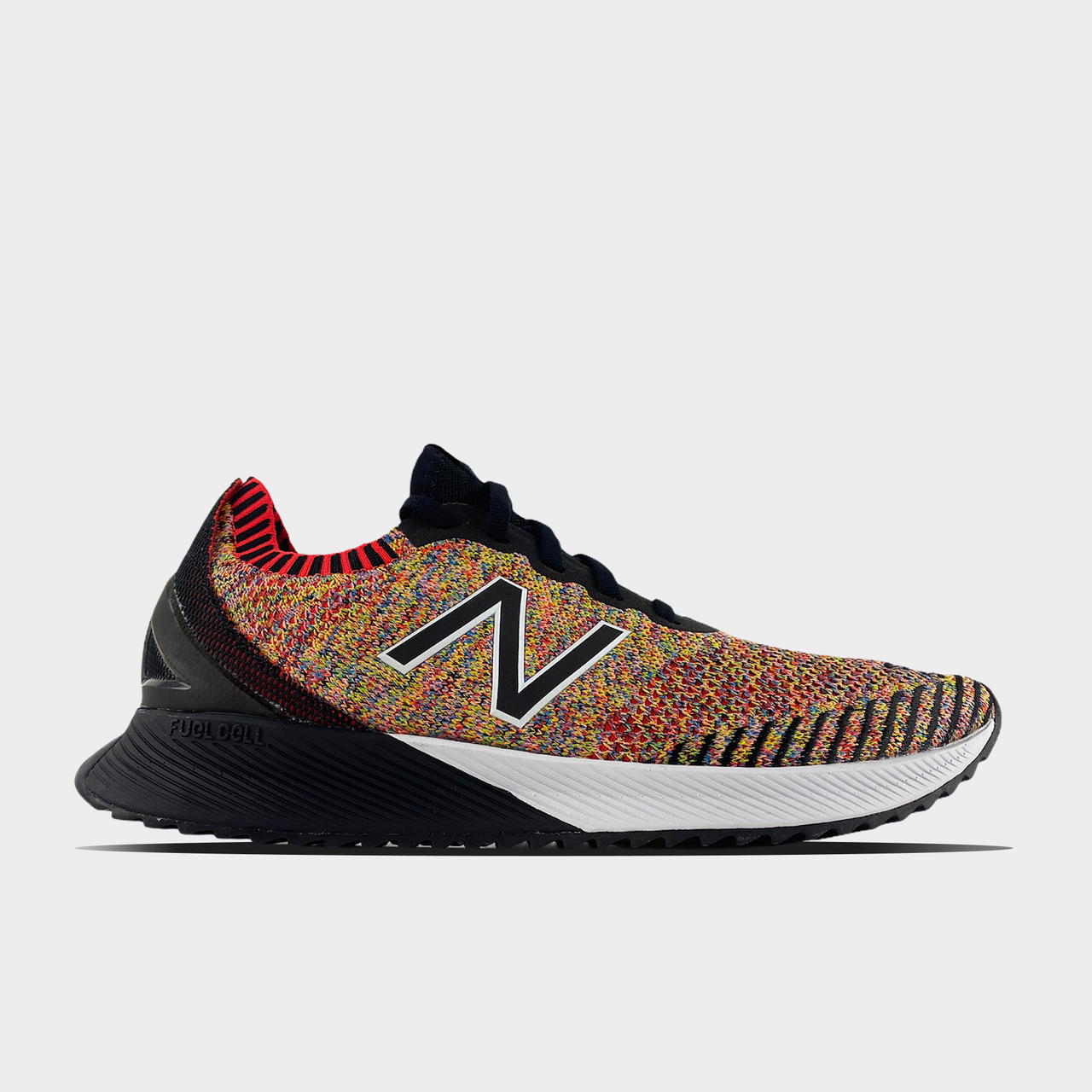 

Кроссовки мужские New Balance Fuel Cell Echo Heritage MFCECCM (Разноцветный). Мужские кроссовки