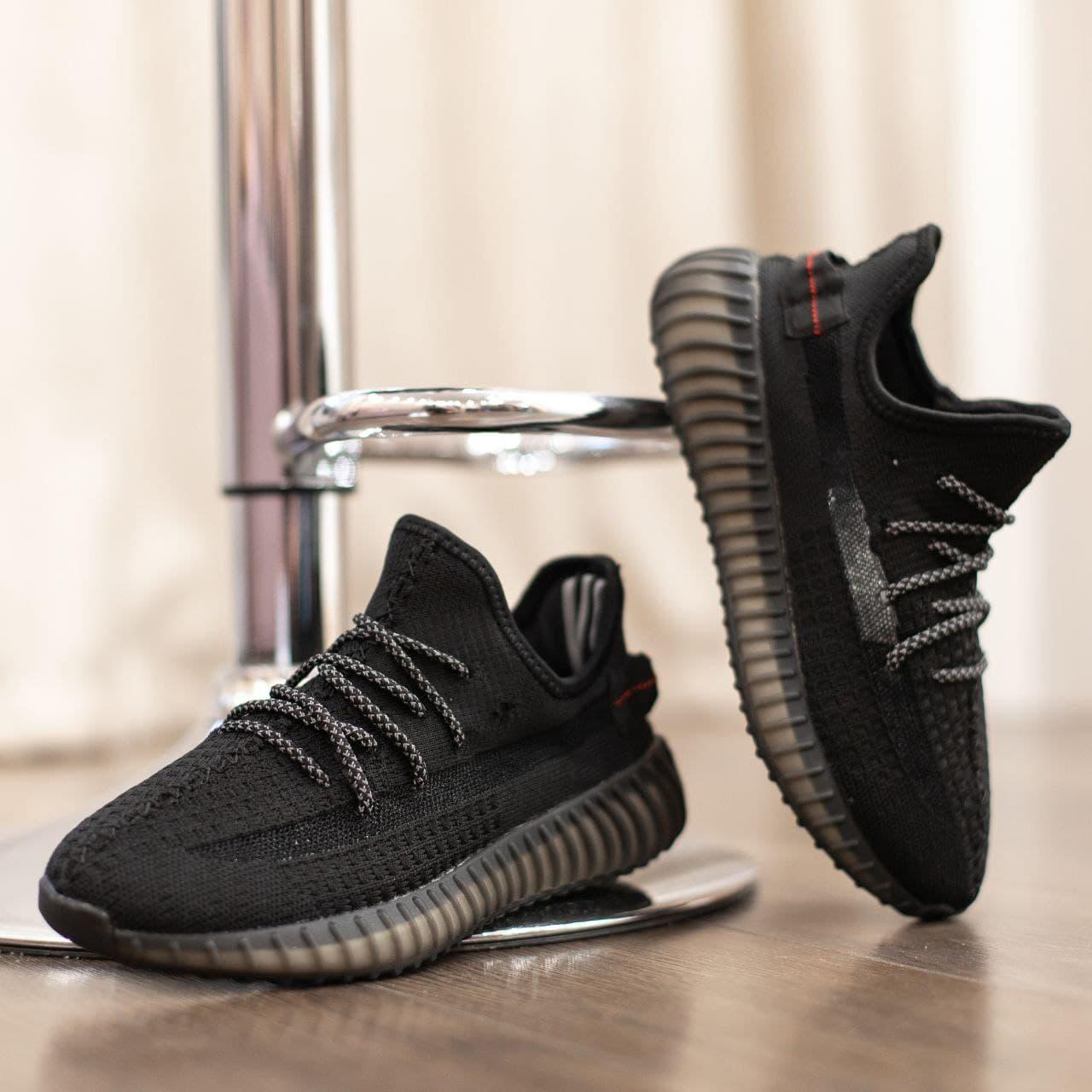 

Кроссовки Женские Adidas Yeezy Boost 350 Black / Адидас Изи Буст 350 Черные 38, Черный