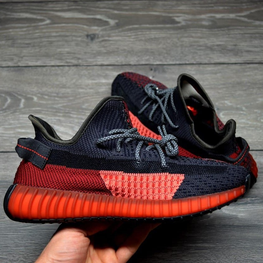 

Adidas Yeezy 350 V2 Black Red Reflective | кроссовки мужские; красные/черные; летние/весенние; рефлективные 42, Красный